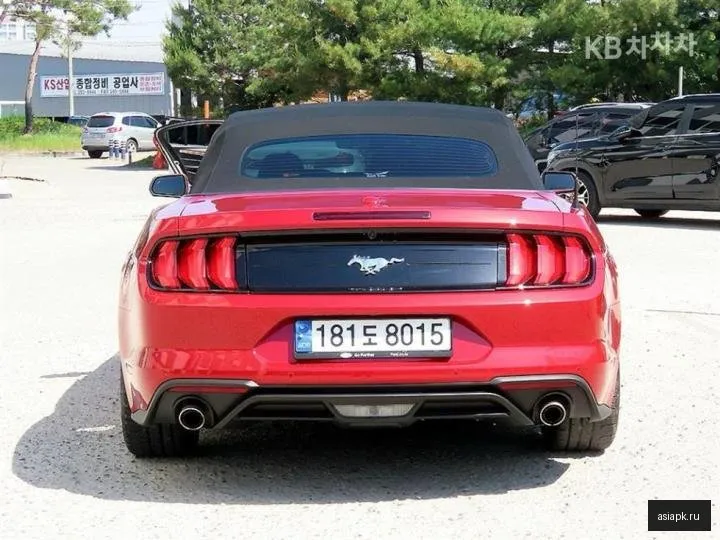 Ford Mustang 3