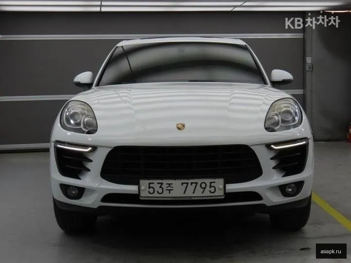Porsche Macan 2