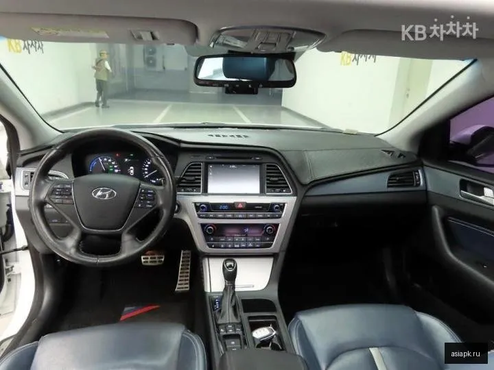Hyundai Sonata 6