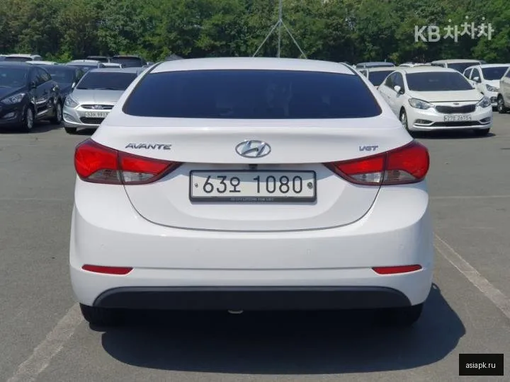 Hyundai Avante 4