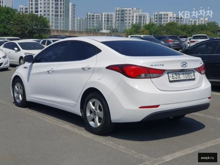 Hyundai Avante 3