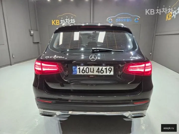 Mercedes-Benz GLC-Class 3