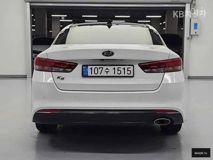 Kia K5 3