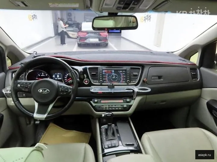 Kia Carnival 6