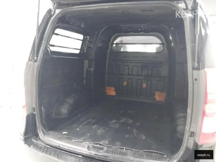 Hyundai Starex 5