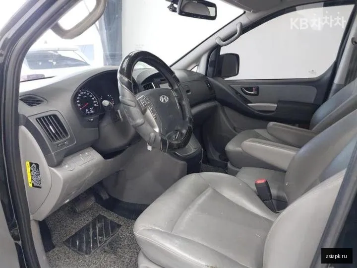Hyundai Starex 6