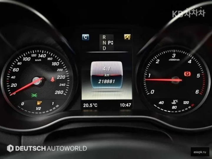 Mercedes-Benz C-Class 5