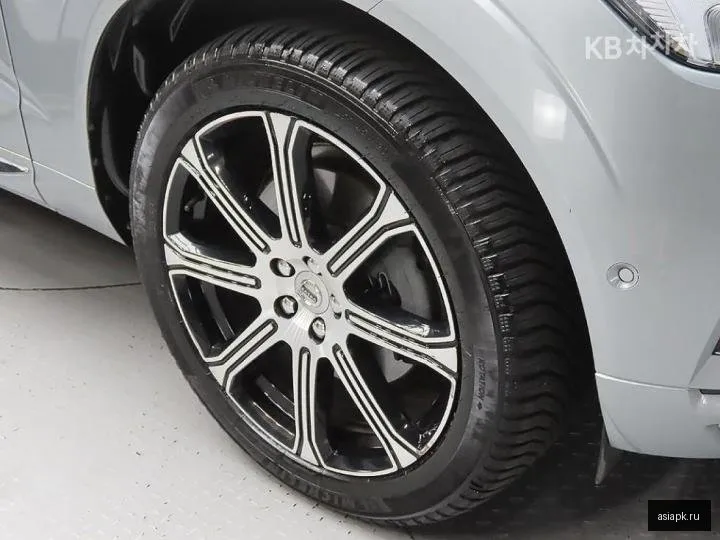 Volvo XC60 5