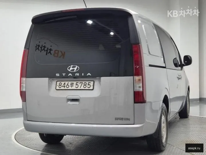 Hyundai Staria 3