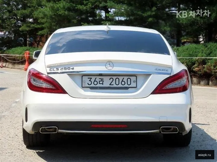 Mercedes-Benz CLS-Class 4