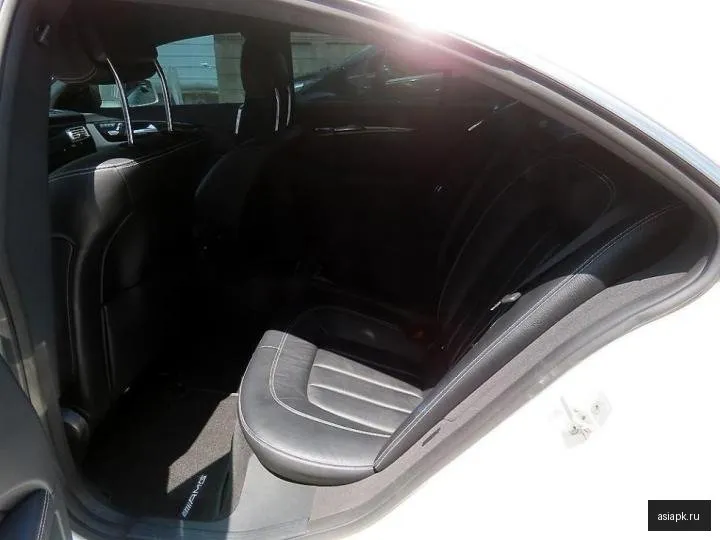 Mercedes-Benz CLS-Class 6