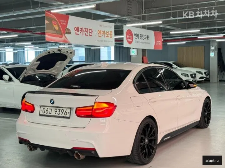 BMW 3-Series 4