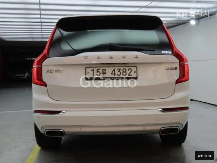 Volvo XC90 3