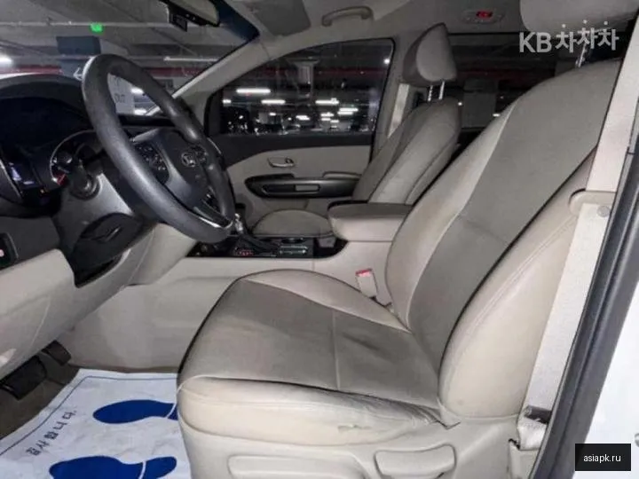 Kia Carnival 6