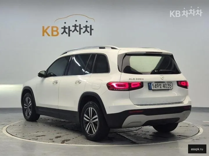 Mercedes-Benz GLB-Class 2