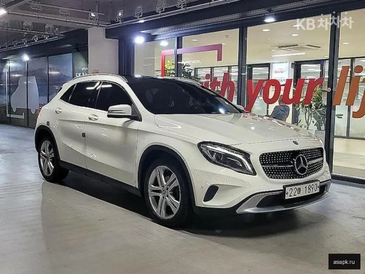 Mercedes-Benz GLA-Class