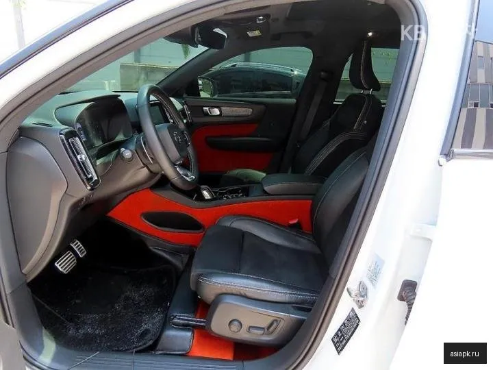 Volvo XC40 5