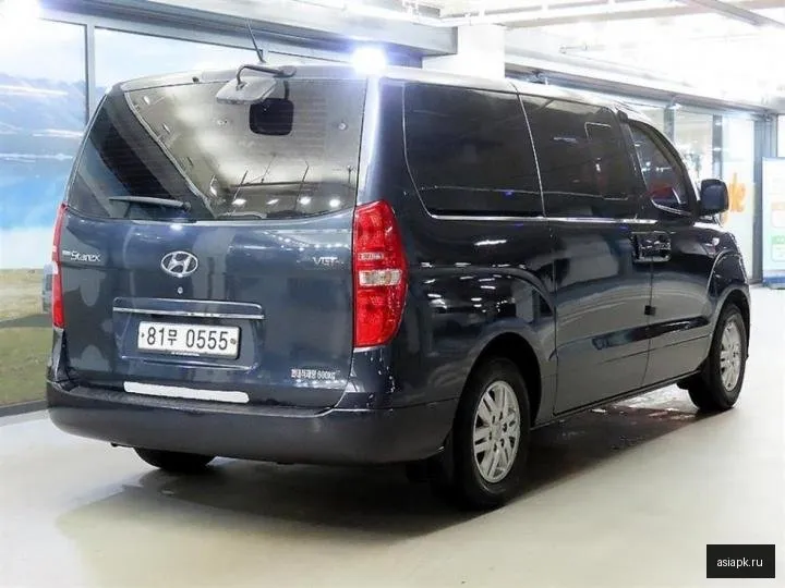 Hyundai Starex 4
