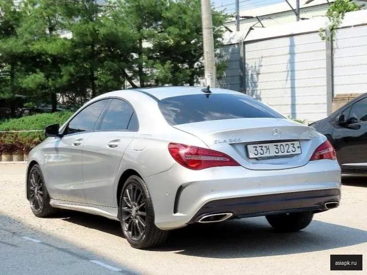 Mercedes-Benz CLA-Class AMG 2
