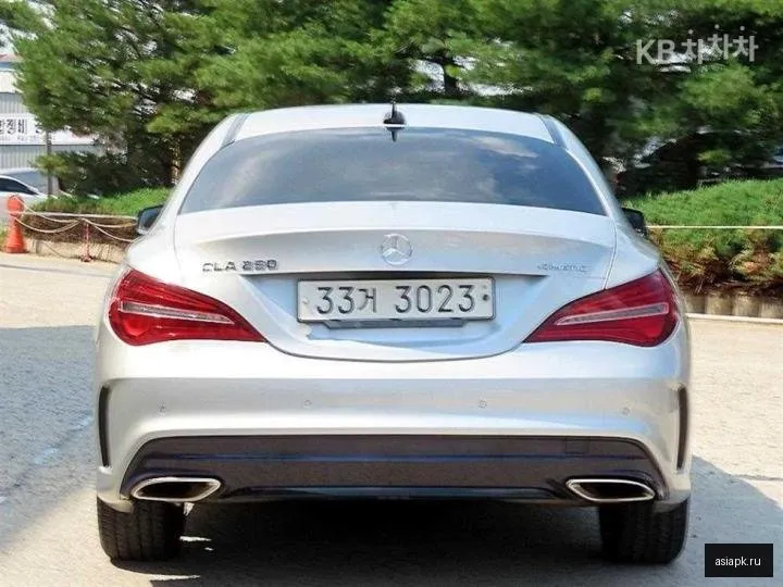 Mercedes-Benz CLA-Class AMG 4