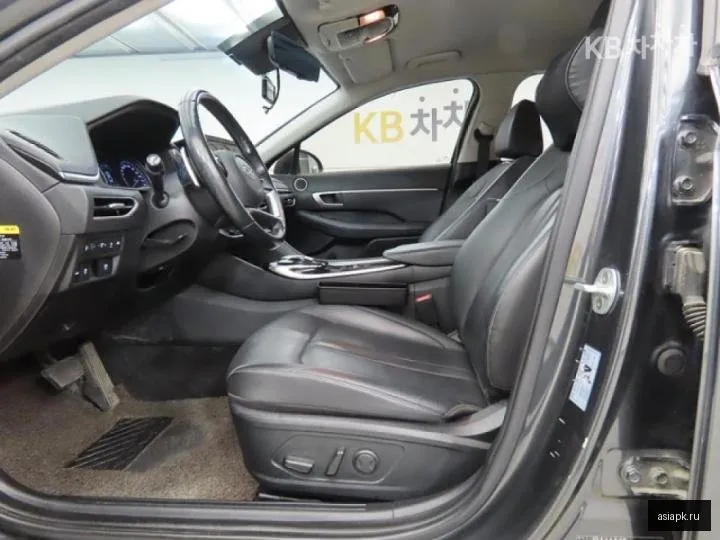 Hyundai Sonata 5