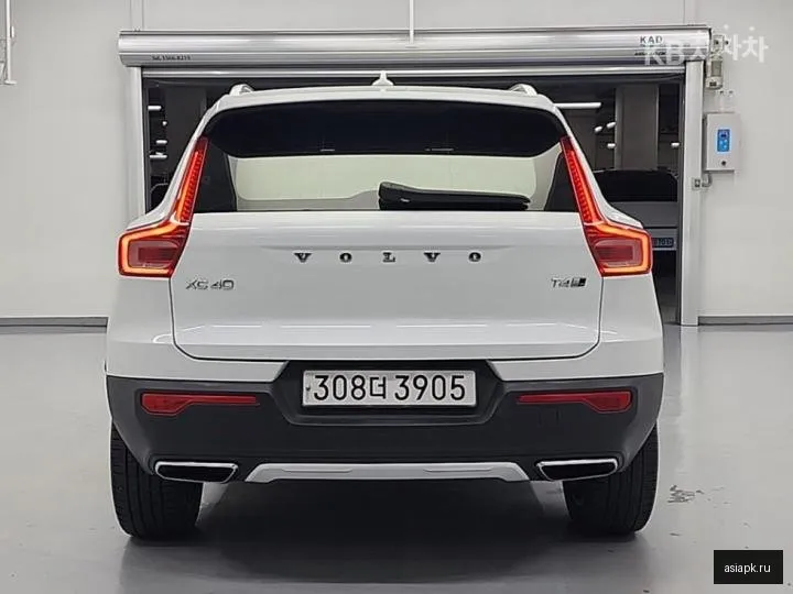 Volvo XC40 3