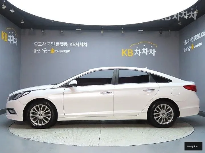 Hyundai Sonata 5