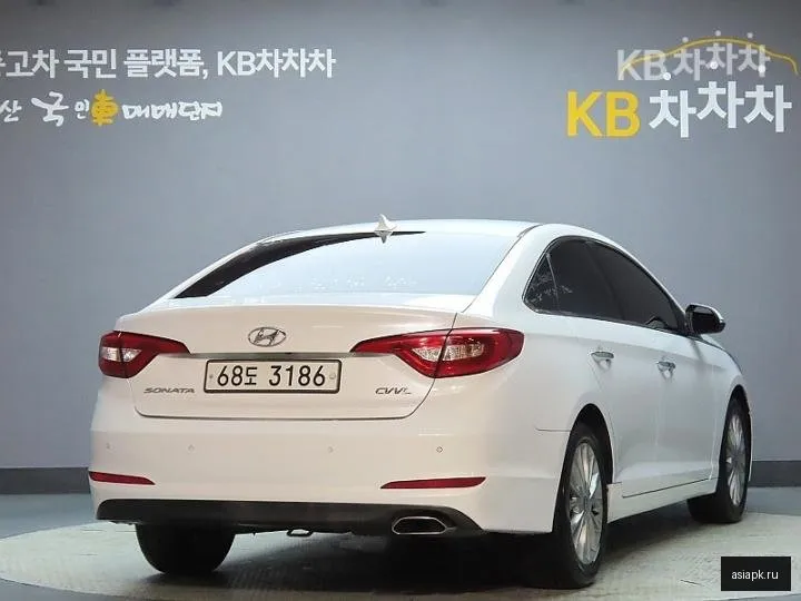 Hyundai Sonata 2