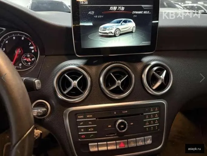 Mercedes-Benz A-Class 6