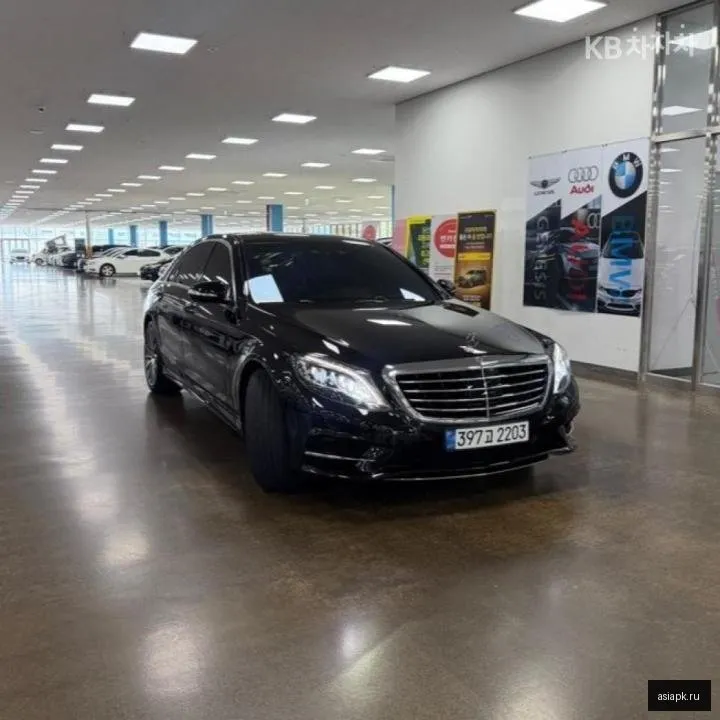 Mercedes-Benz S-Class 2