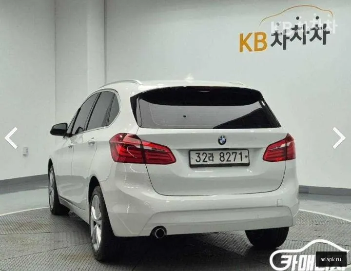 BMW 2-Series 2