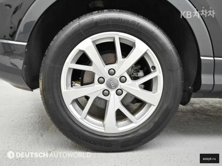 Audi Q3 6