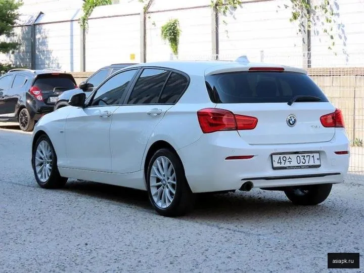 BMW 1-Series 3