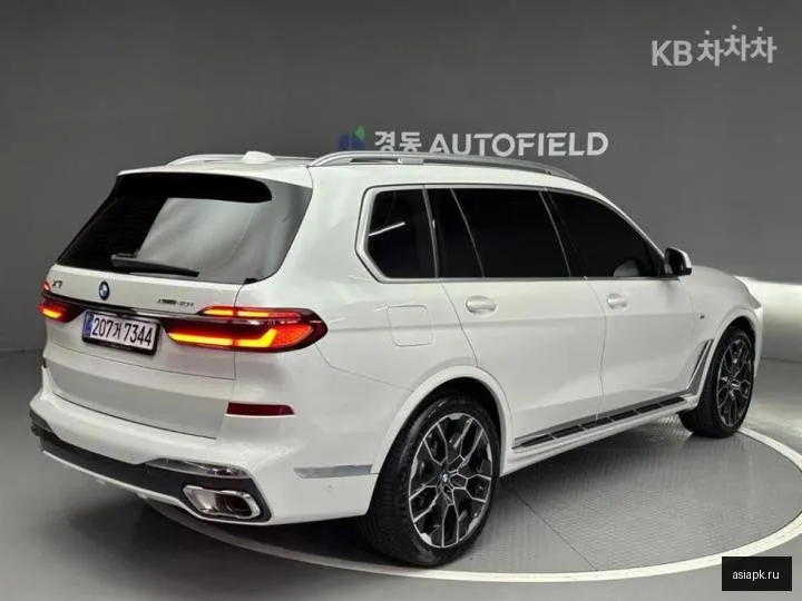 BMW X7 4