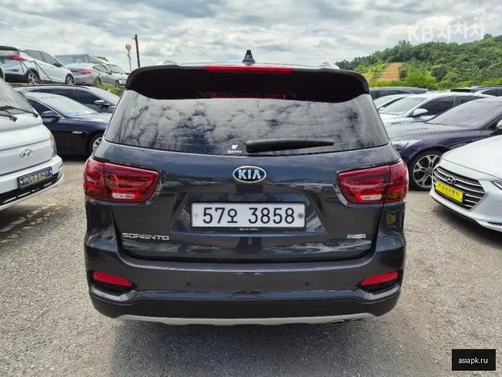 Kia Sorento 4