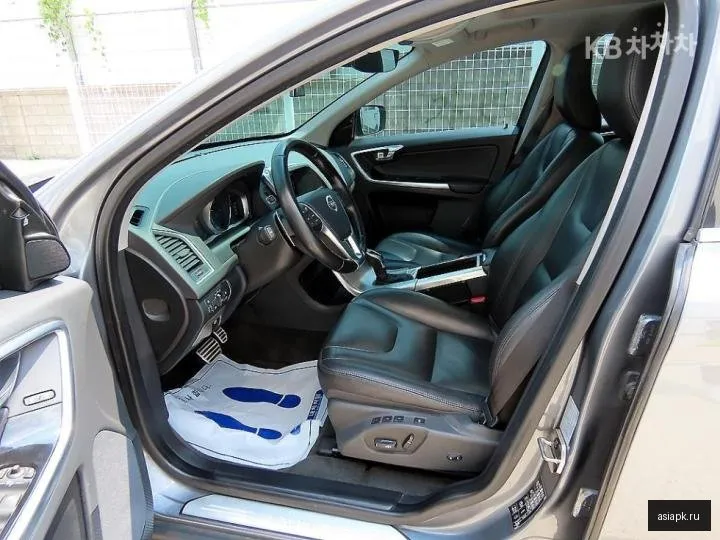Volvo XC60 5