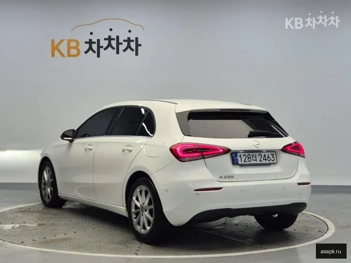 Mercedes-Benz A-Class 2