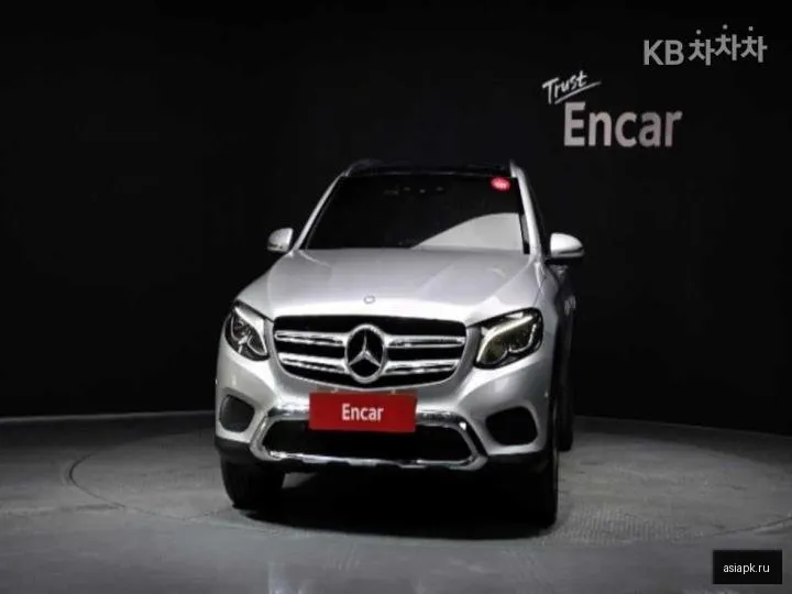 Mercedes-Benz GLC-Class 3