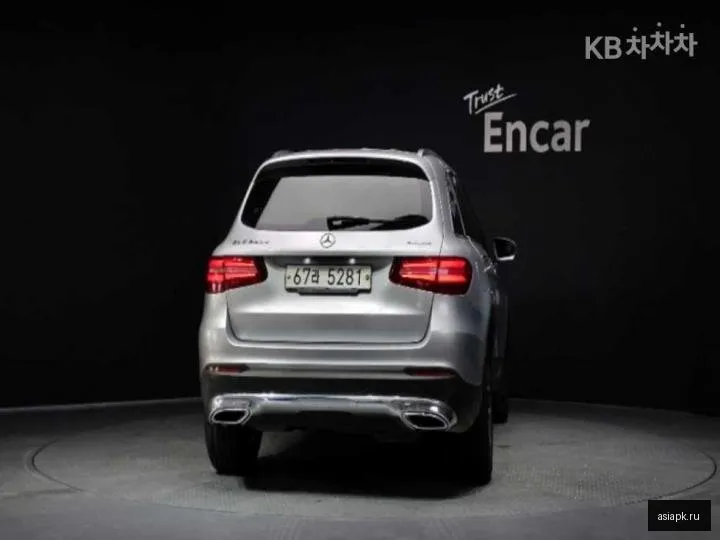 Mercedes-Benz GLC-Class 4