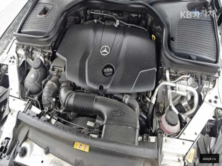 Mercedes-Benz GLC-Class 6
