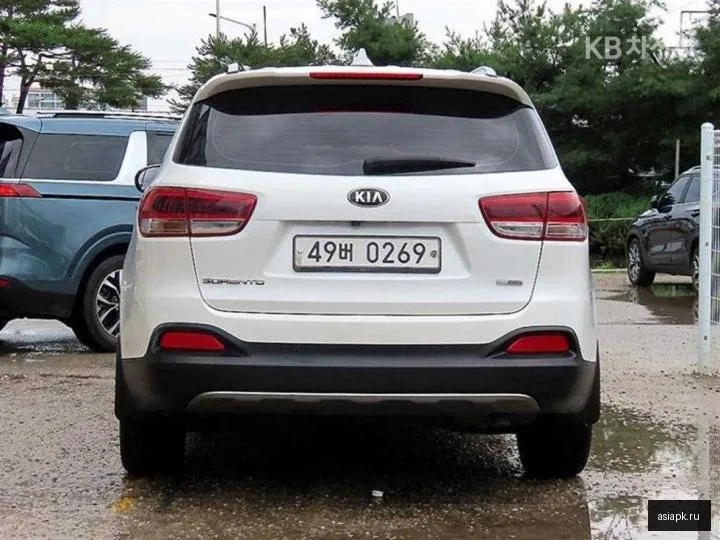 Kia Sorento 4