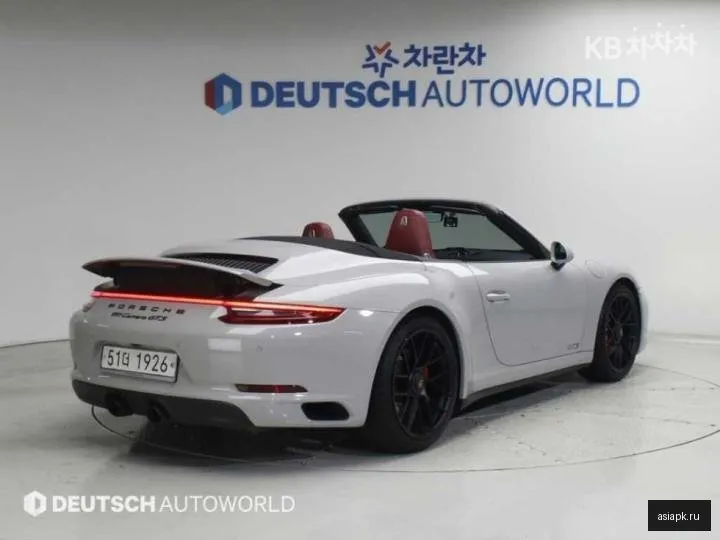 Porsche 911 2
