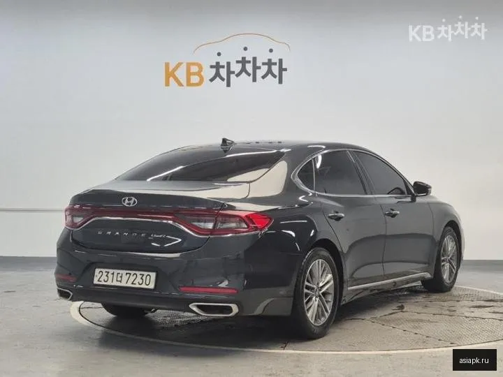 Hyundai Grandeur 3