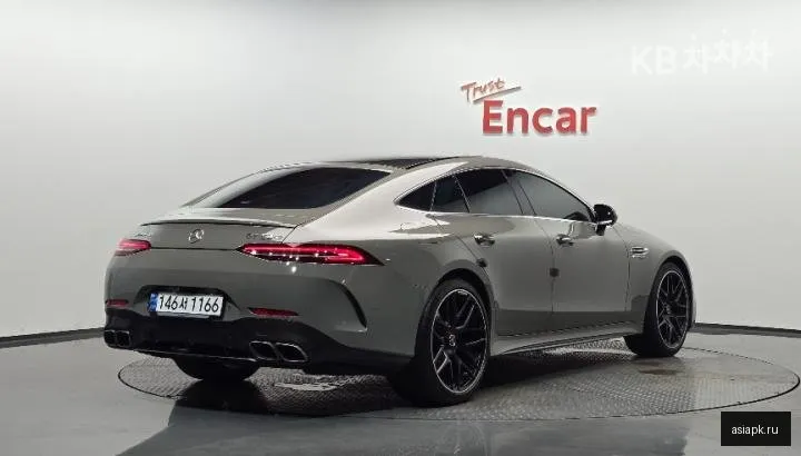 Mercedes-Benz AMG GT 4