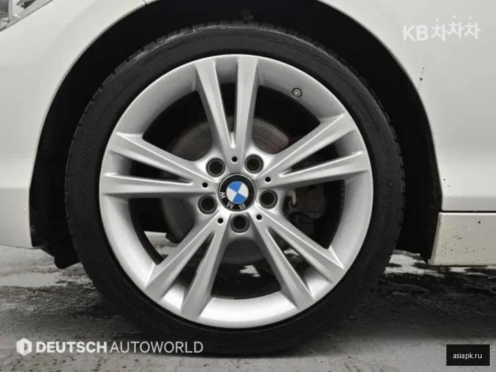 BMW 1-Series 5