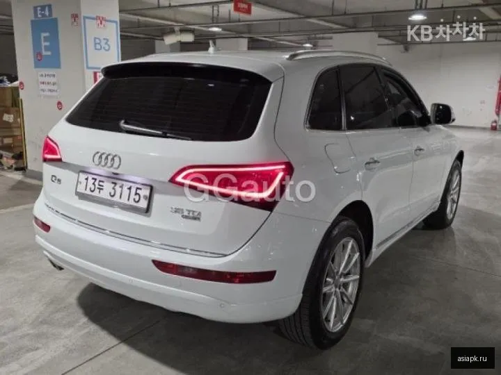 Audi Q5 4