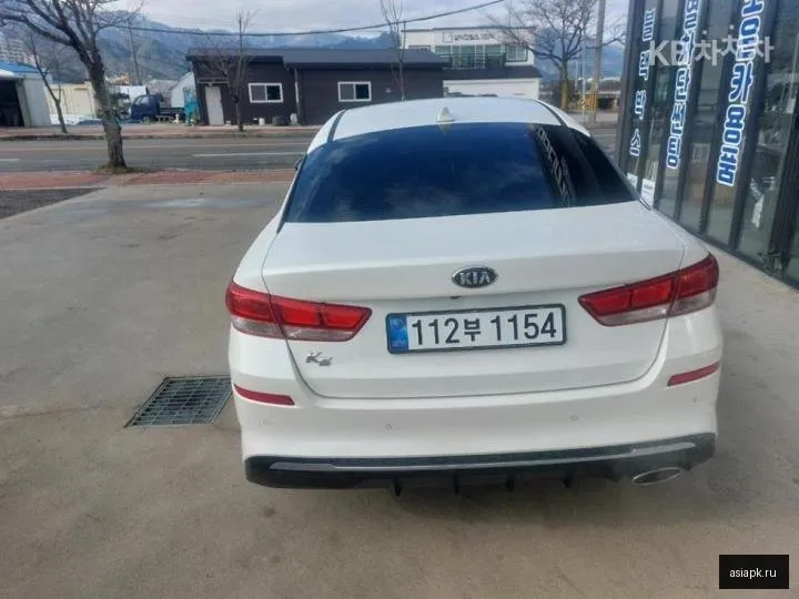 Kia K5 5