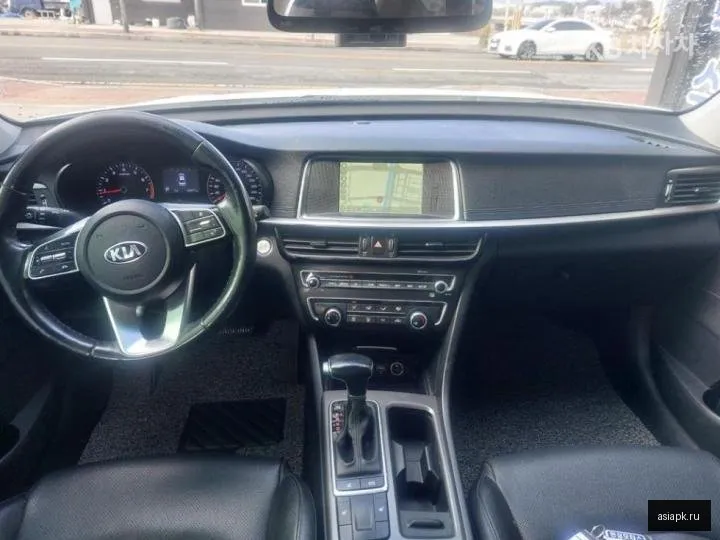 Kia K5 6