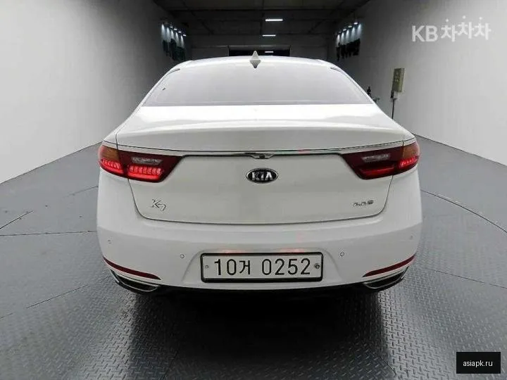 Kia K7 3