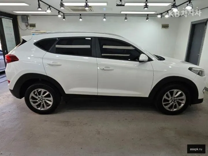 Hyundai Tucson 4